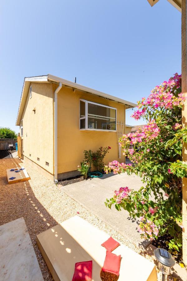 Spacious Renovated Petaluma Home- Pool Table, Fire Pit, Parking Esterno foto